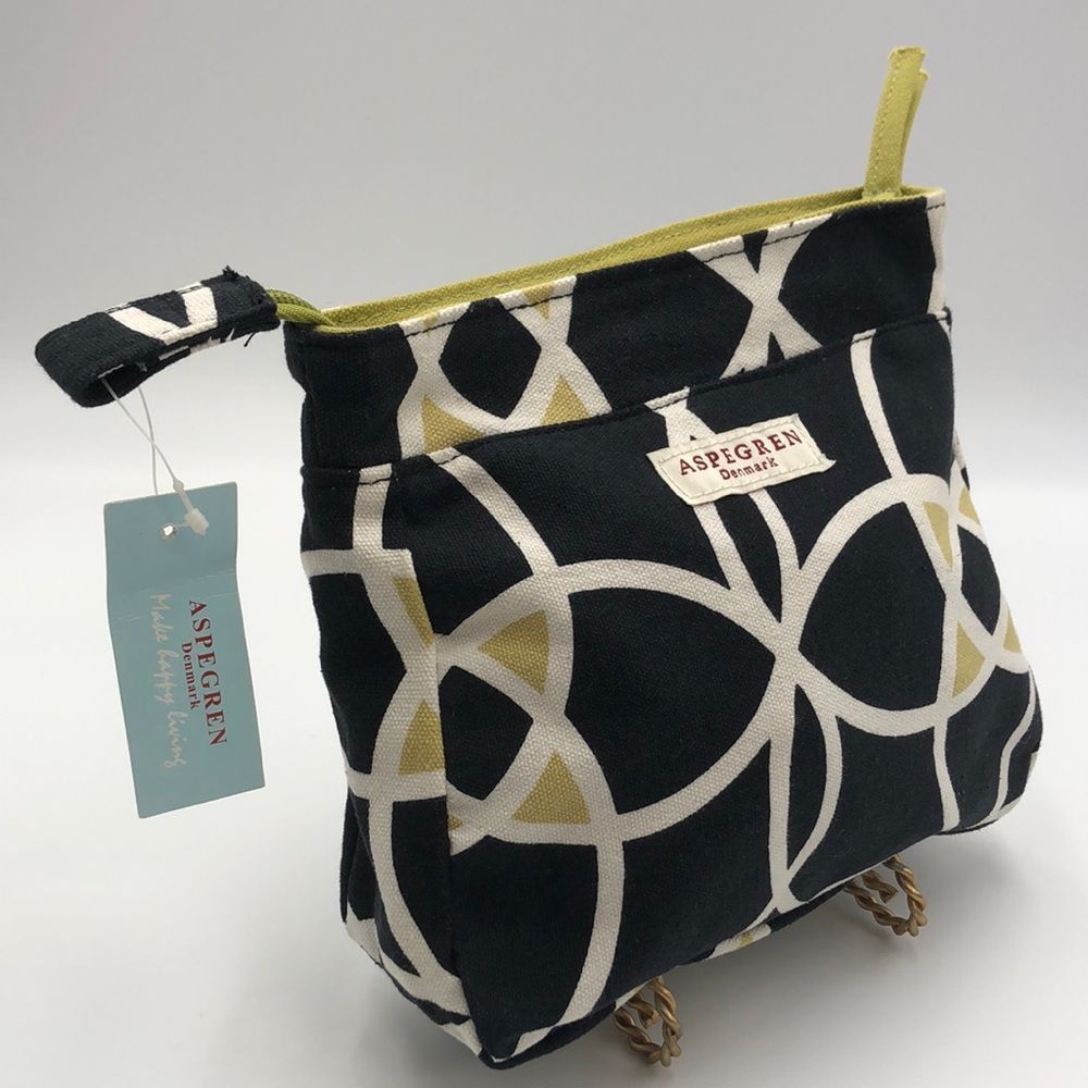 NWT ASPEGREN geometric cosmetic bag with zipper top and interior zip pocket